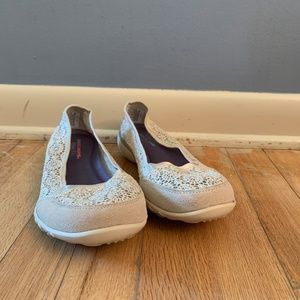 Women’s 7 Memory Foam Skechers